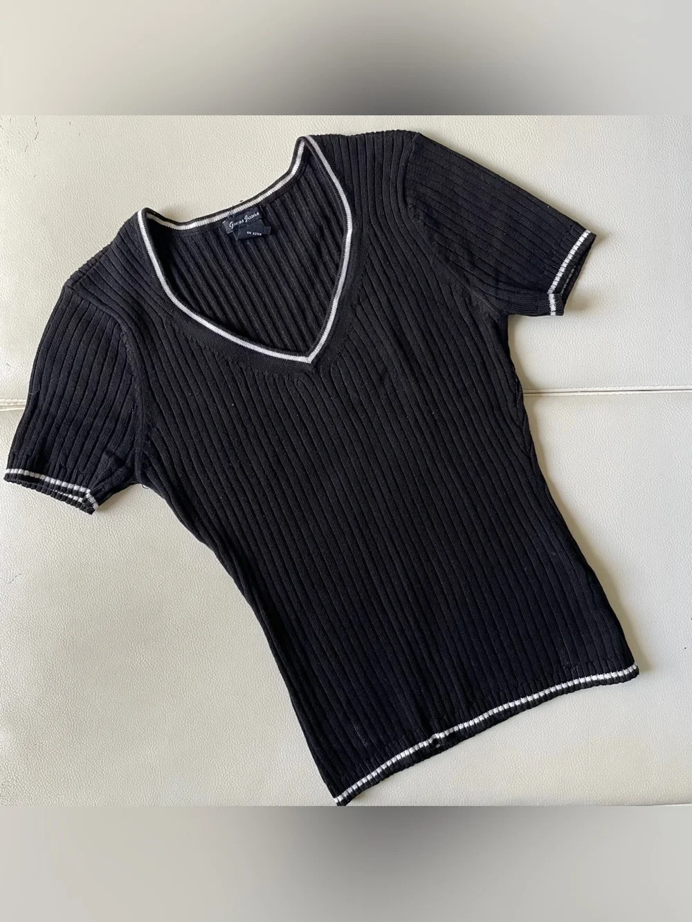 Guess Jeans Knit Black Top Size Small